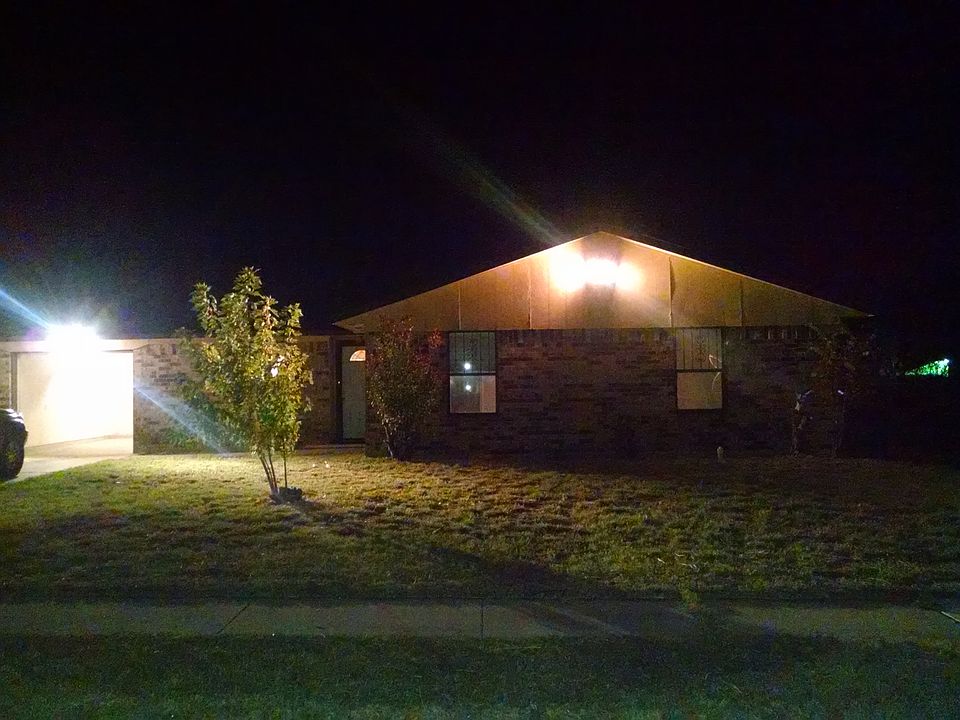 1st image of 2105 El Dorado Dr