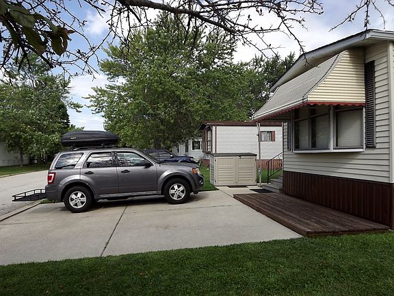4th image of 58 Brushwood Dr