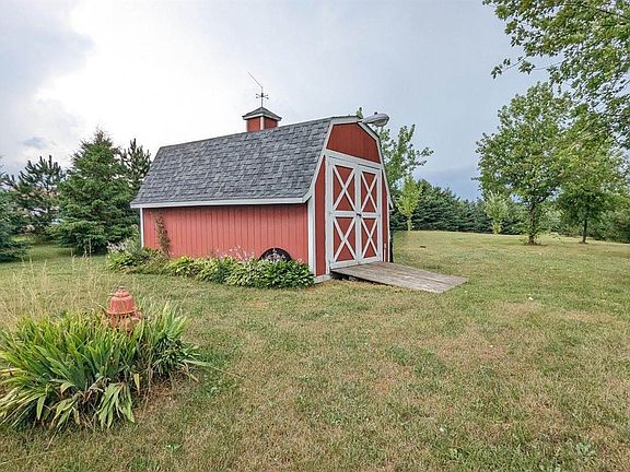 3rd image of 7411 Timber Ridge Dr