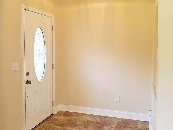 4th image of 985 Ekana Green Ct