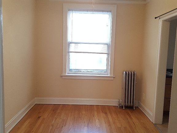 4th image of 411 S Harvey Ave APT 1W