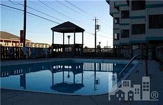 3rd image of 200 S Lake Park Boulevard #2C