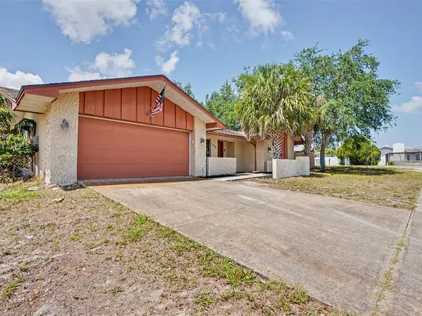 7028 Fernleaf Ct, Port Richey, FL 34668