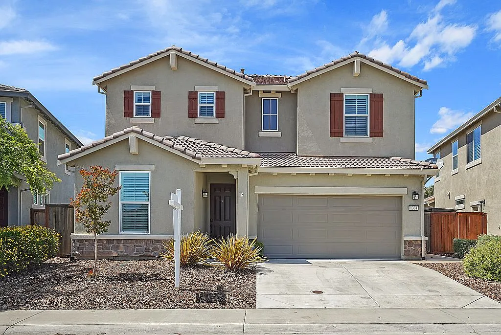 1304 Grand Junction Way photo 1