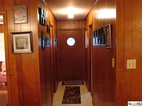 3rd image of 831 Larry Dr