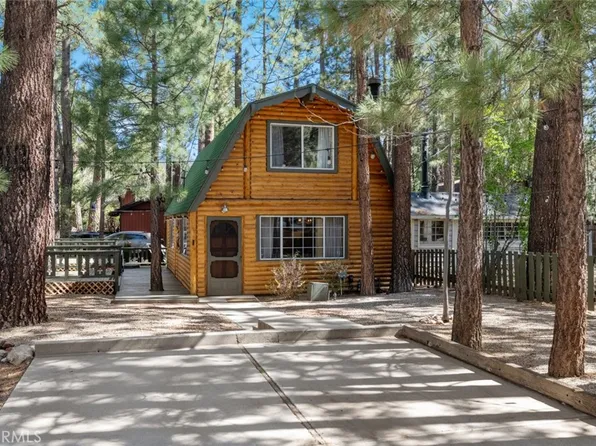 929 W Rainbow Blvd, Big Bear City, CA 92314