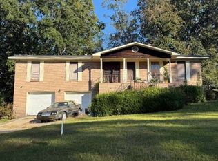 1341 Dewanna Ln, Bessemer, AL 35022