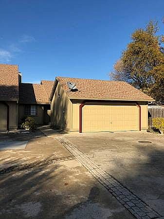 1st image of 4970 King Arthur Pl