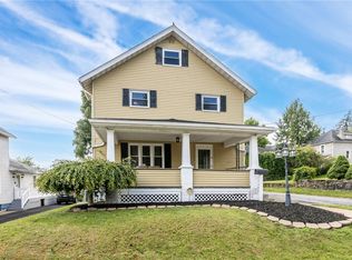 910 Temple Ave, New Castle, PA 16101