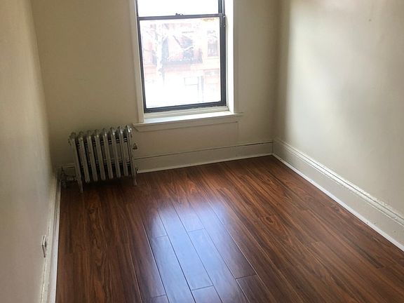 3rd image of 601 Vanderbilt Ave #3T