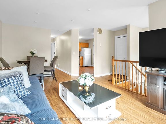 4th image of 45 B Oak St