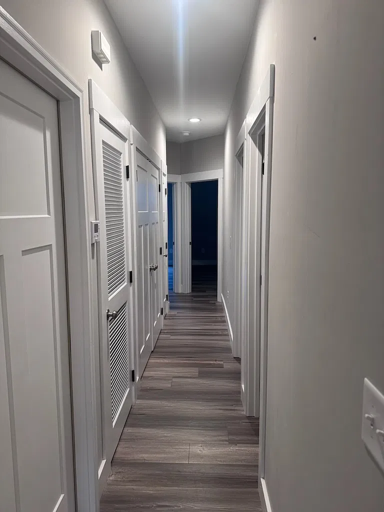 3 bed, 1050 sqft, $1,600 — Photo 3