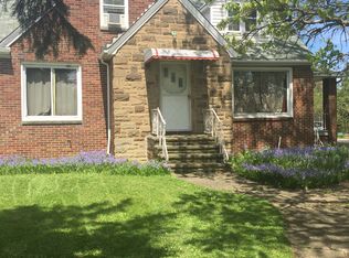 11105 McCracken Rd, Garfield Heights, OH 44125