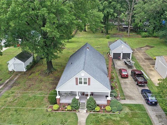 2nd image of 5118 Kennebeck Ave