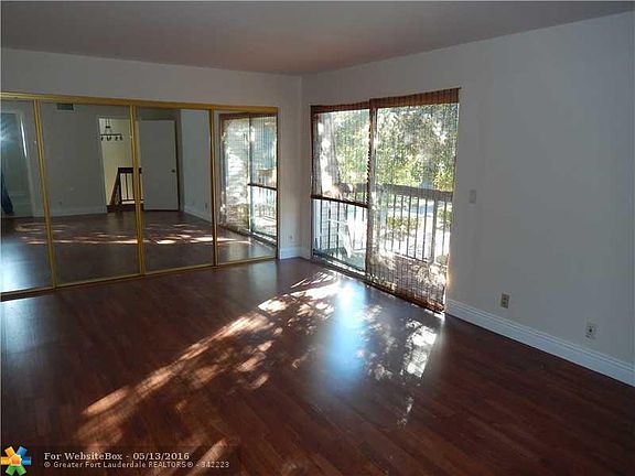 4th image of 8207 SW 24th St #23D