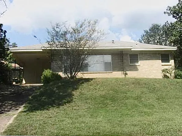 1347 Skyline Dr, North Little Rock, AR 72116