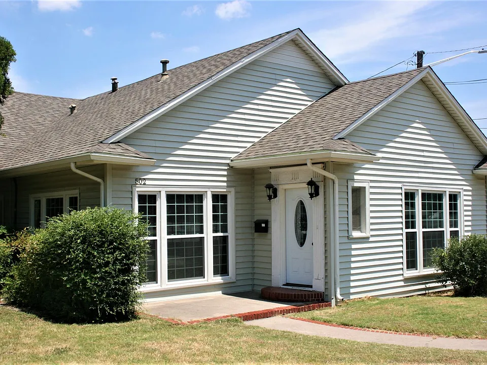 502 Pearl St