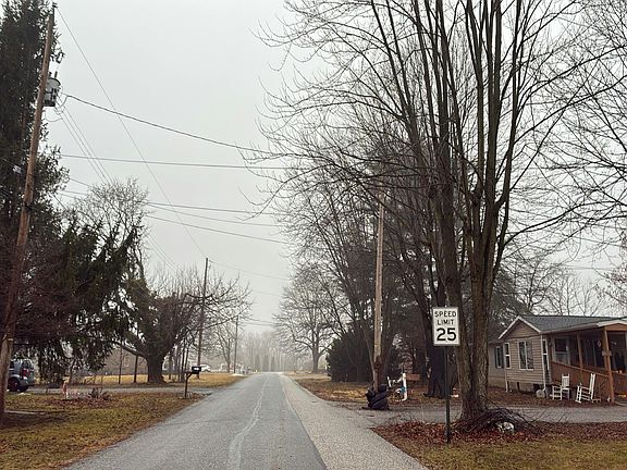 4th image of 70 Fairmount Ave