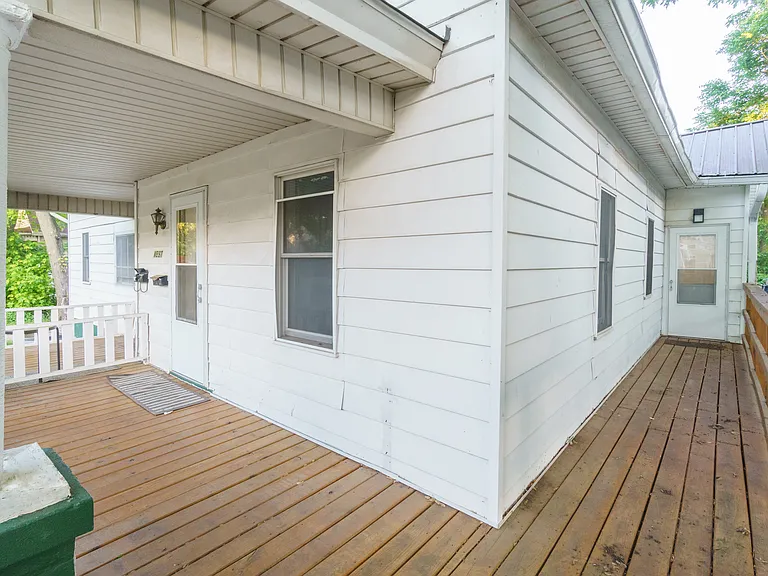 815 Douglas St #2 — Photo 3