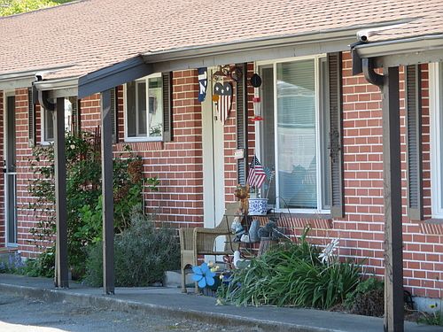 1st image of 1100 Columbia Ave