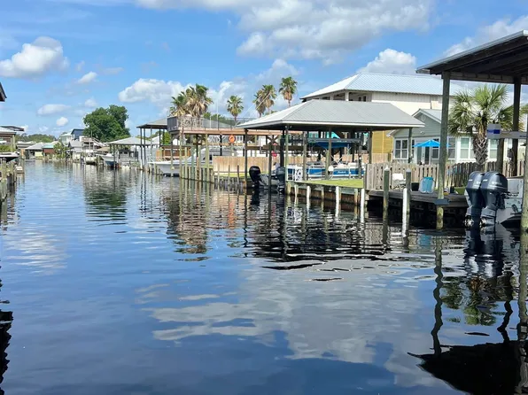 26357 Carondelette Dr, Orange Beach, AL 36561