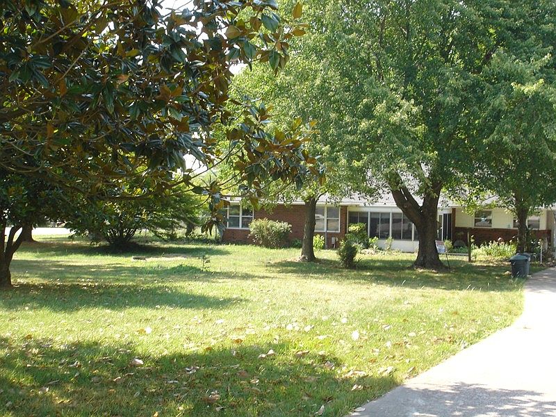 1st image of 11 Presley Park Dr