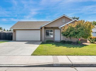 630 N Whitney Avenue, Dinuba, CA 93618