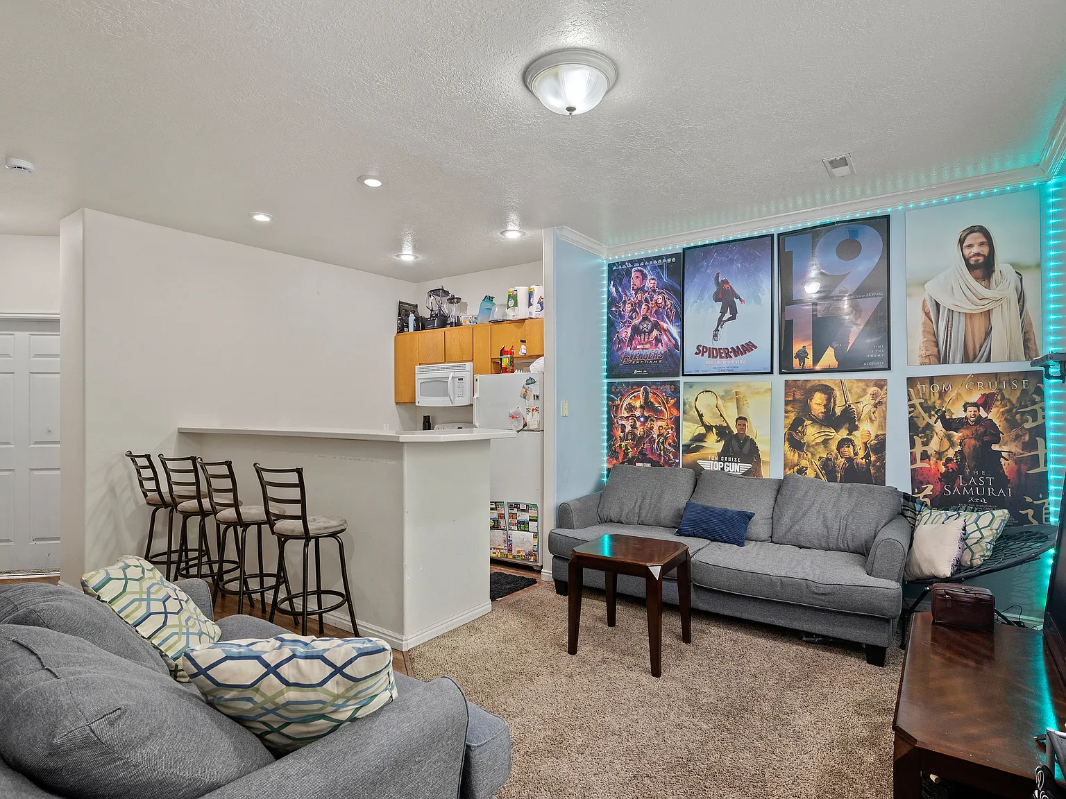 3 bed, 1154 sqft, $419 — Photo 2