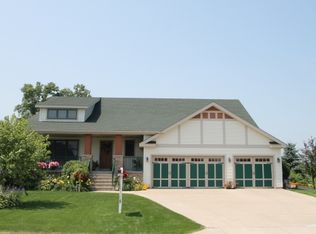 1109 Celebration Dr, Sartell, MN 56377
