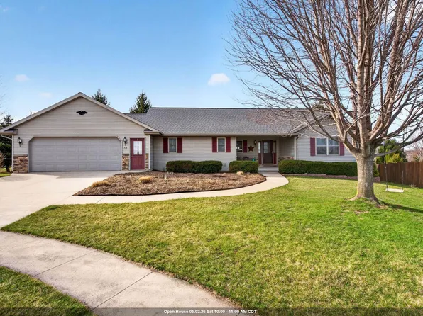 106 Parkview Dr, Eden, WI 53019
