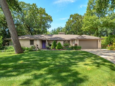 4014 Lakeside Dr, Kalamazoo, MI, 49008