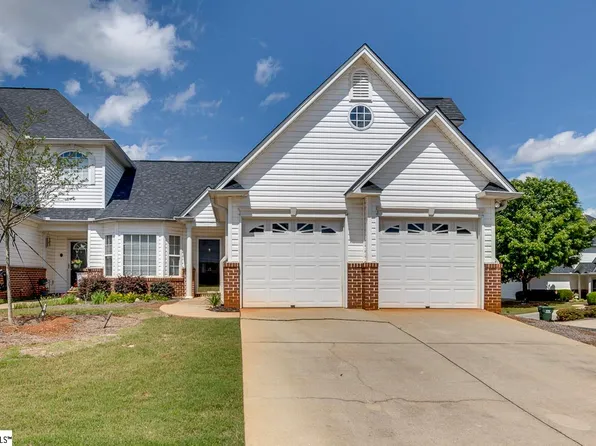 35 Cedar Rock Dr, Greer, SC 29650