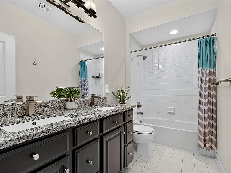 22426 Philanthropic Dr — Photo 29