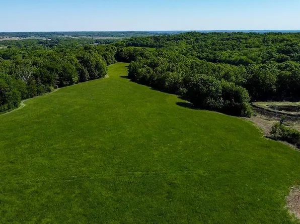 10448 Schwarz Ln, Richmond, MO 64085