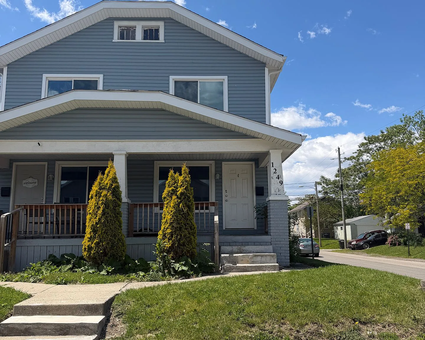 1249 Oakwood Avenue — Photo 1