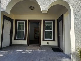 217 W Elm St, Tampa, FL