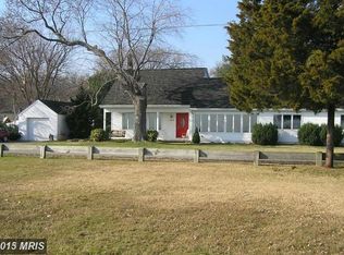 400 Chesapeake Dr, Edgewater, MD 21037