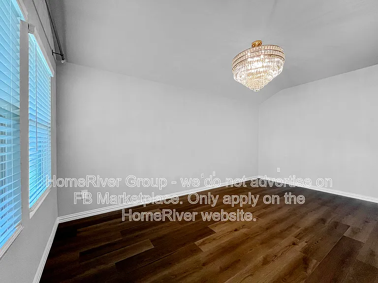 2385 Aspen Hill Dr — Photo 6