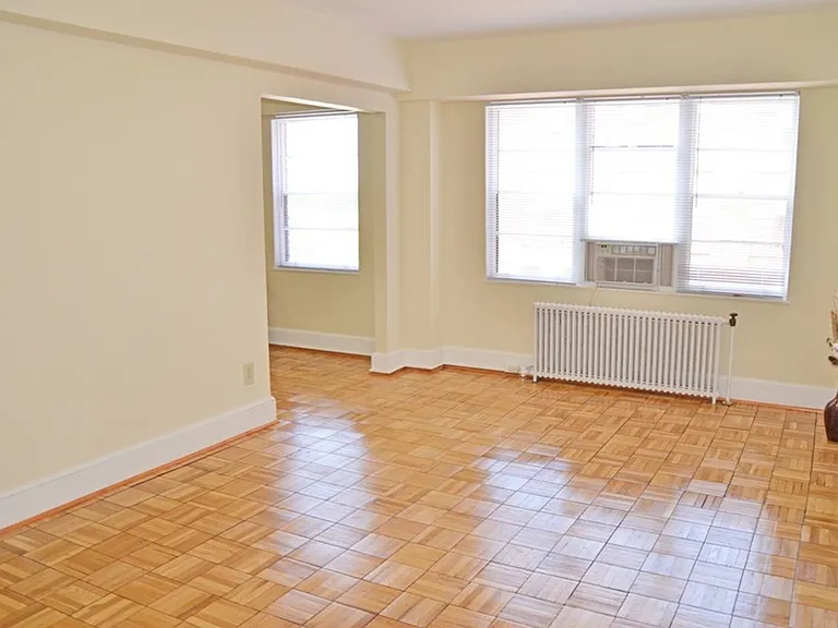 The Chancery Apartments — Photo 17
