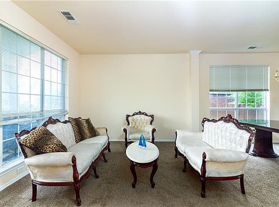 2nd image of 6006 Bluewood Dr