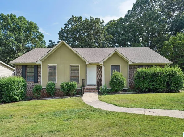 1921 Outwood Rd, Fultondale, AL 35068