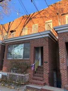 725 Bay Ridge Ave, Brooklyn, NY, 11220