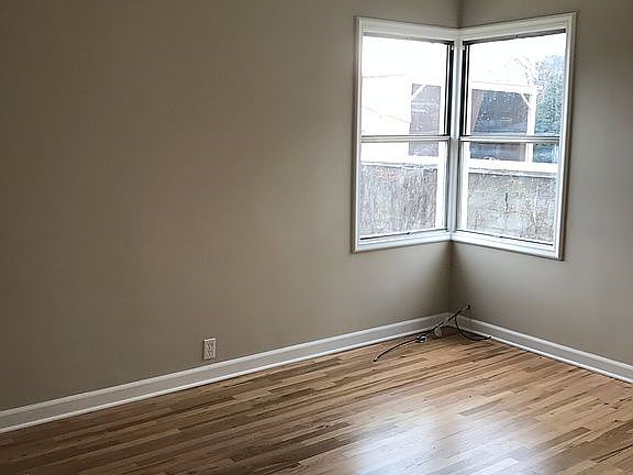 3rd image of 1446 E Zenith Ave