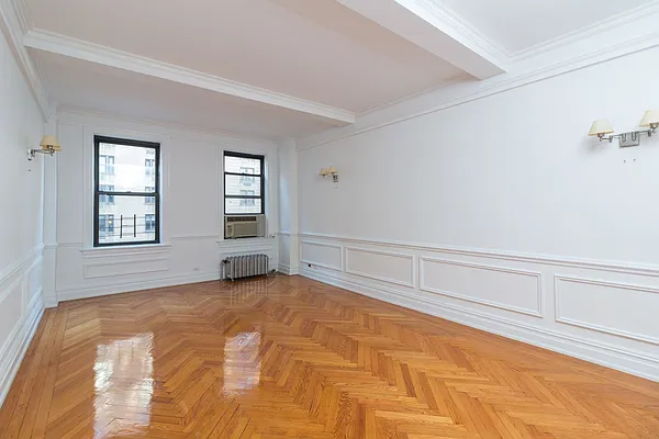 Rented by Waldstar Real Estate LLC | media 25