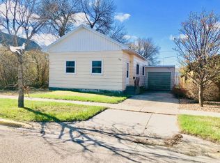 506 2nd St NE, Devils Lake, ND 58301