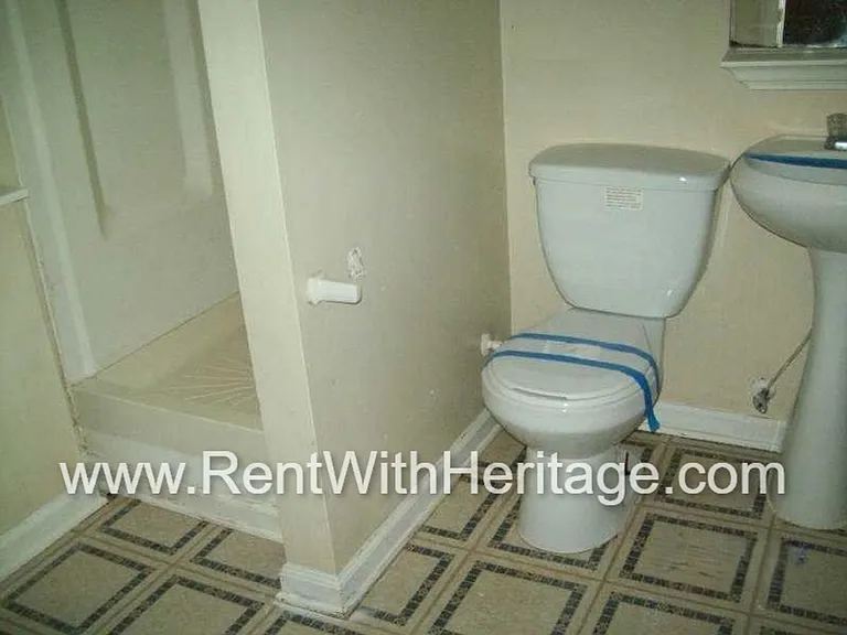 6322 Hillview Ln — Photo 12