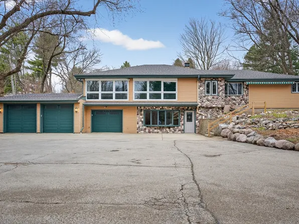 38W042 Silver Glen Rd, St Charles, IL 60175