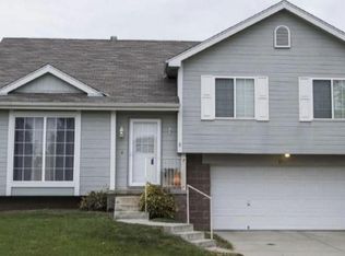 18734 U St, Omaha, NE 68135