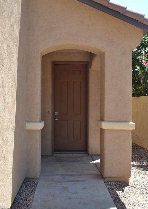 1st image of 460 E Calle Escora
