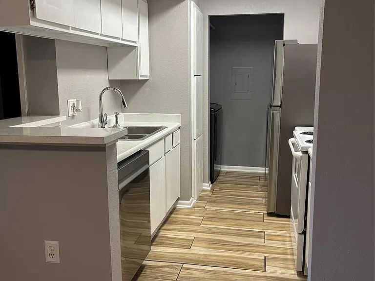260 El Dorado Blvd #607 — Photo 6